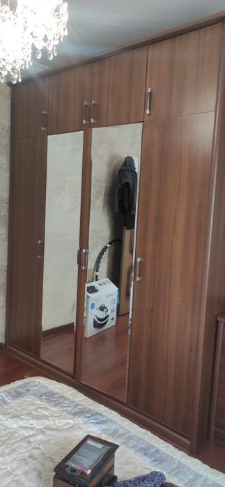 Шифоньер и комод