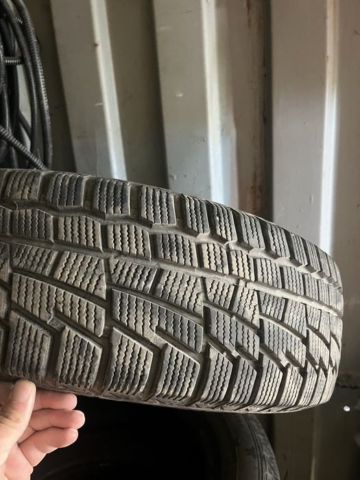 Продам Зимние шины р15