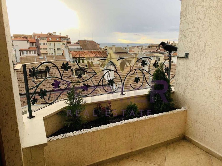 Дава се под наем Двустаен апартамент в Варна, Автогара - 80 кв.м за 586.5 € - Снимка #1