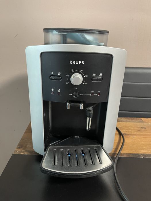Здравейте, продавам кафе автомат Krups