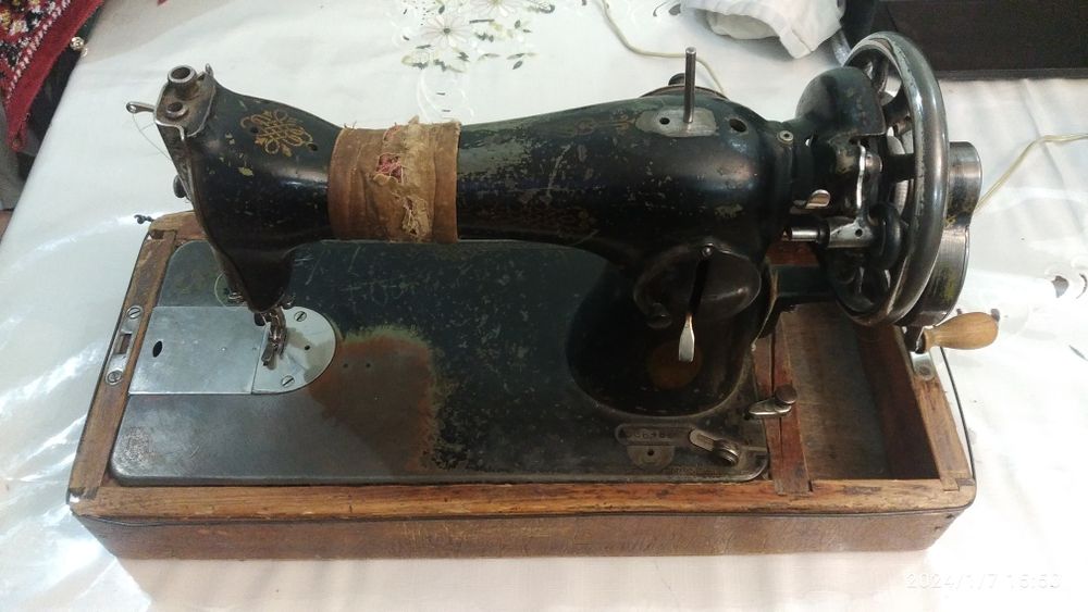 Швейная машина ручная