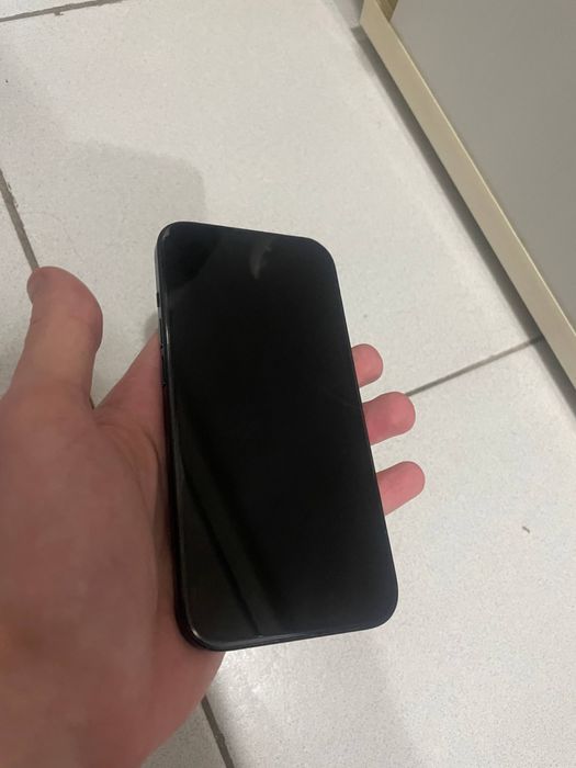Apple iPhone 15