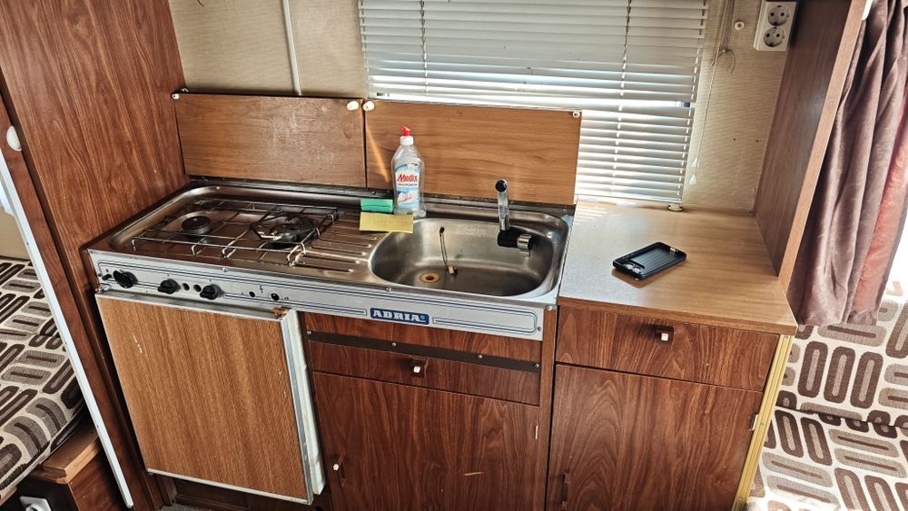 Каравана Adria 410