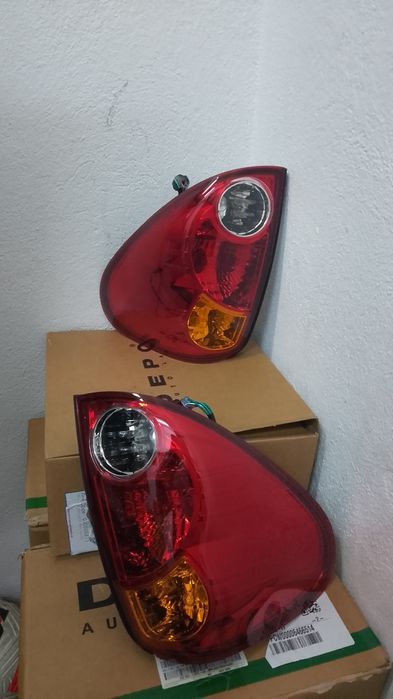 Lampa stop Mitsubishi l200  l 200 stop far aripa bara oblon grila bena lada Mitsubishi l200