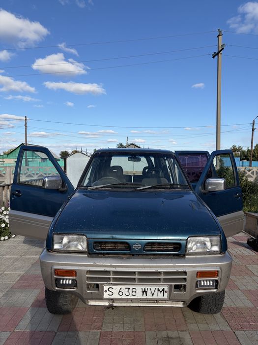 Продам ниссан Мистраль