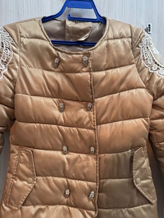 Бежово Яке с бродерия