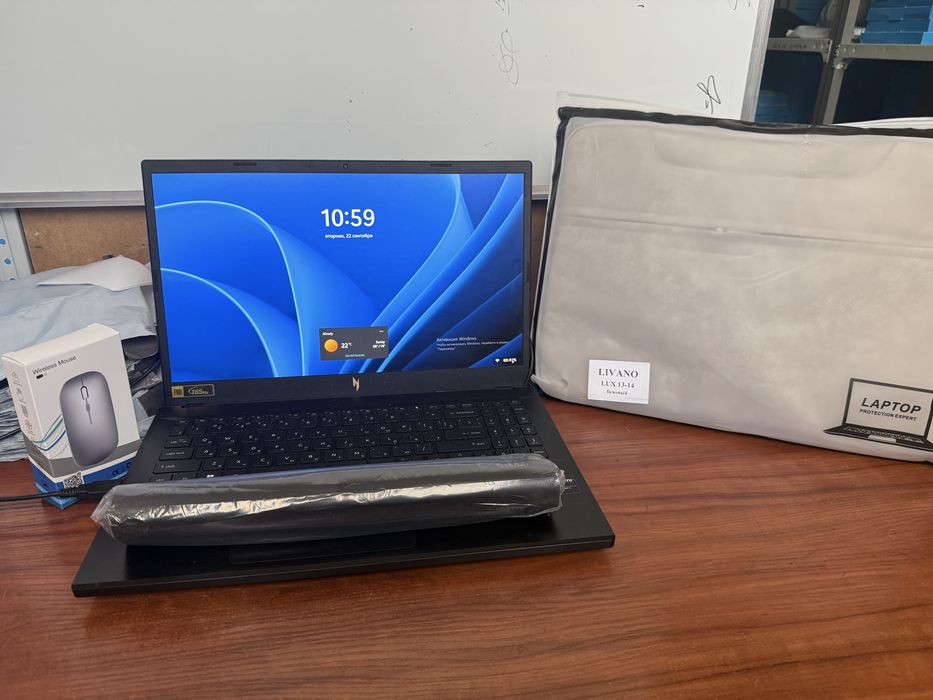 Acer nitro V15+новый сумка,мышка,коврик