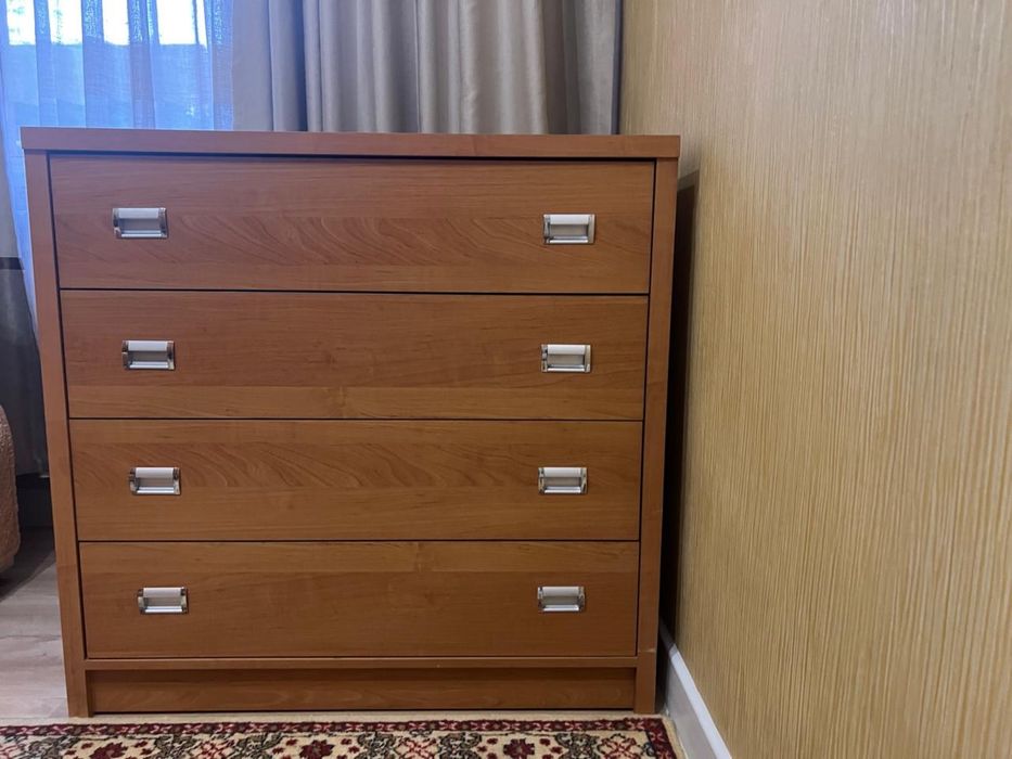 Шкаф-купе с комодом