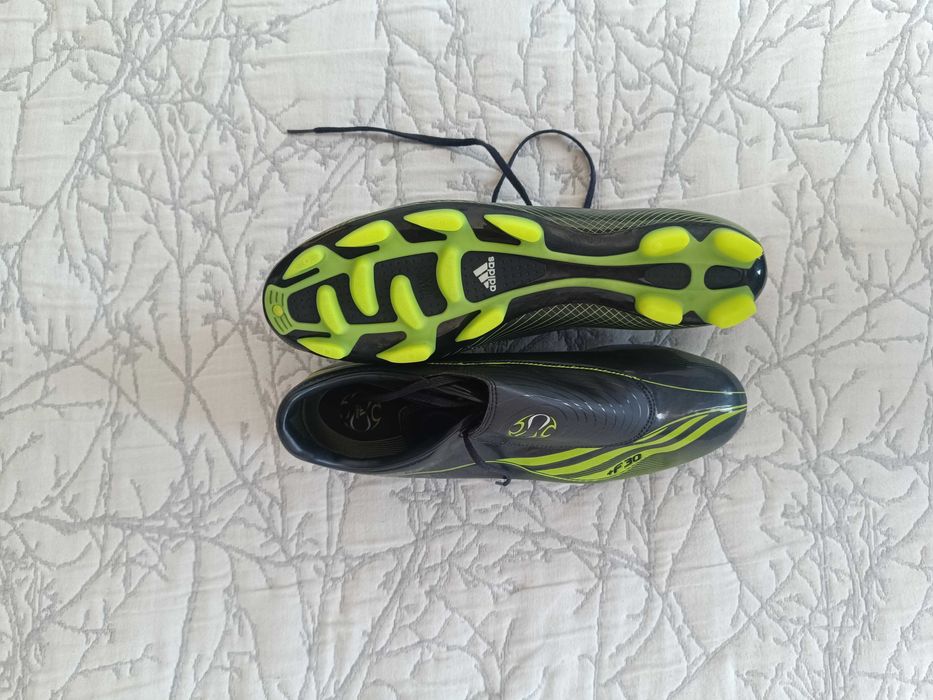Футболни обувки Adidas +F30