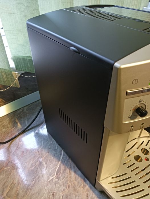 Espressor: Delonghi magnifica