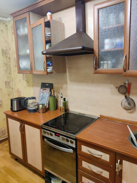 Кухонный гарнитур (угловой)