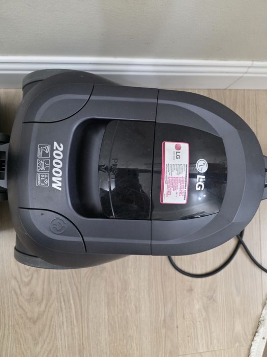 Пылесос LG 2000W