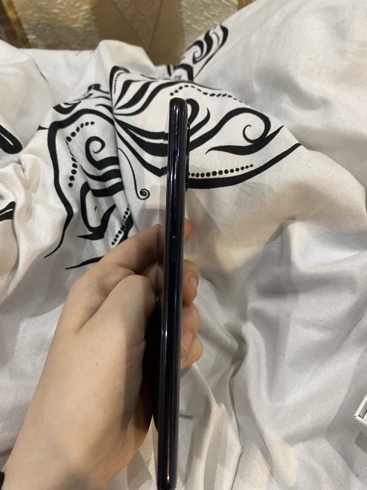 Samsung A41, 64гб в идеальном состоянии