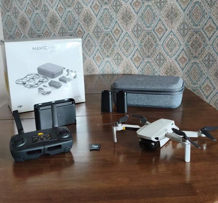 DJI Mavic Mini Fly More Combo — практически новый