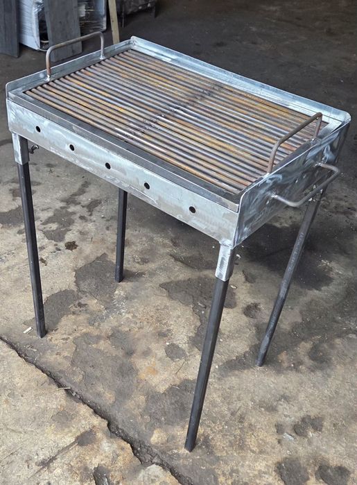 Gratar 600 x 400 cu picioare detasabile