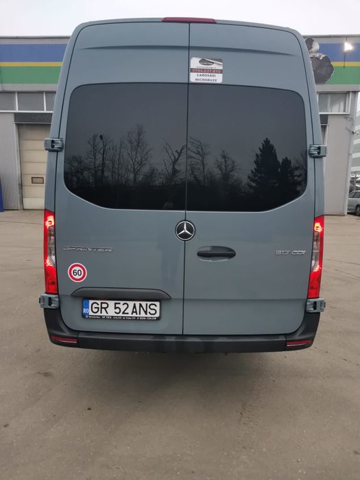 Microbuz Mercedes Sprinter 517