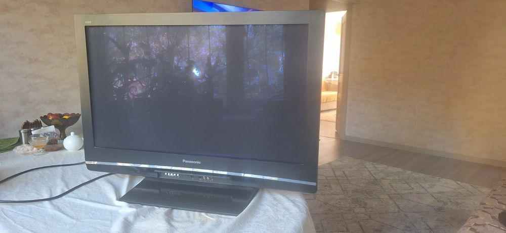 Телевизор Panasonic,продавались.