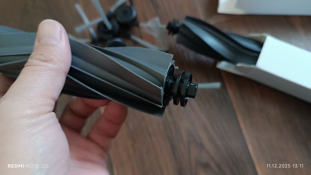 Щетки на робот пылесос Dreame