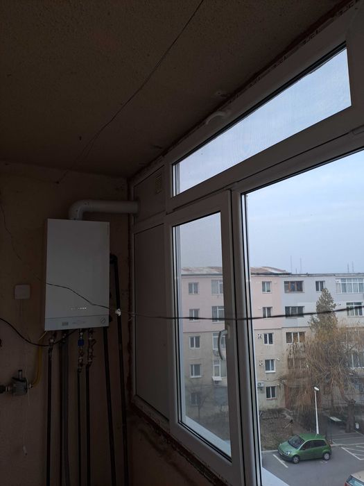 Vand apartament 3 camere