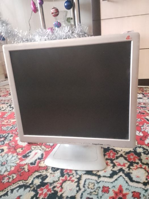 Монитор рабочий .