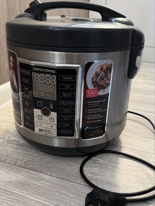 Мультиварка Редмонд