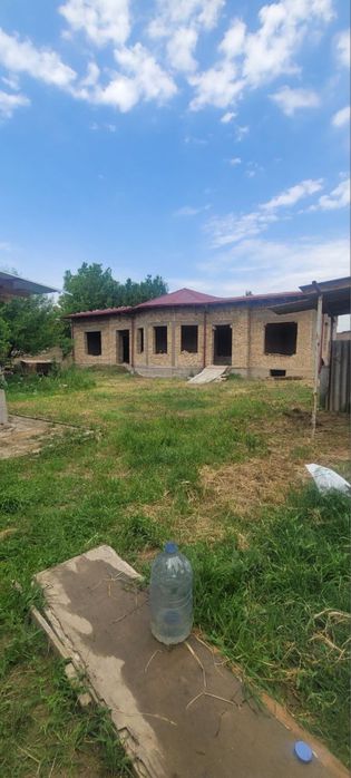 Eshon guzarda  arenert shakarchla mahalasi arendaga beralad