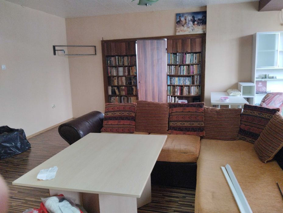 Продава се Четиристаен апартамент в Пазарджик, Идеален център - 132 кв.м за 657 €/кв.м - Снимка #2