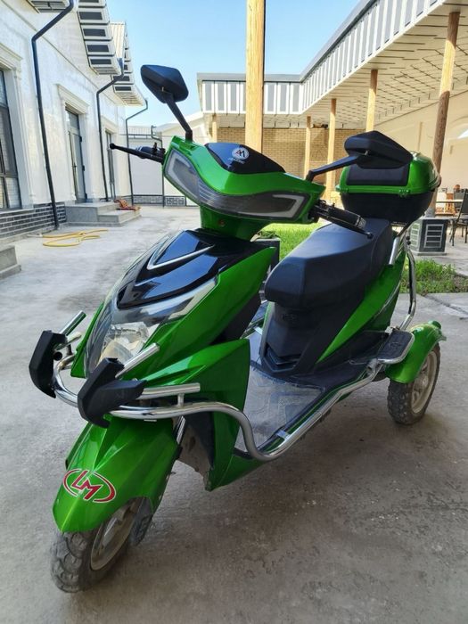 Assalomu Aleykum. Armada motordan skuter.