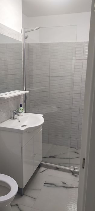 Închiriez apartament cu o camera/Faleza./Fac. Medicina