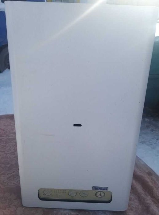 Гaз кoтёл двухконтурный "ТЕРМОНА" ЧЕХИЯ до 300 кв.м в раб состоянии