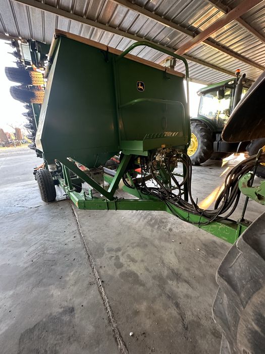 Сеялка John Deere 740A