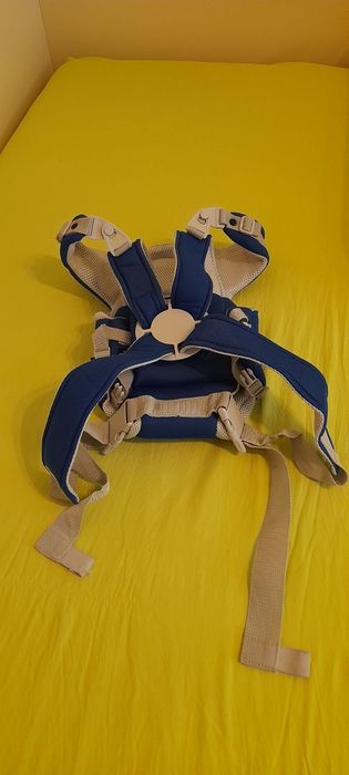 Кенгуру за носене на бебе