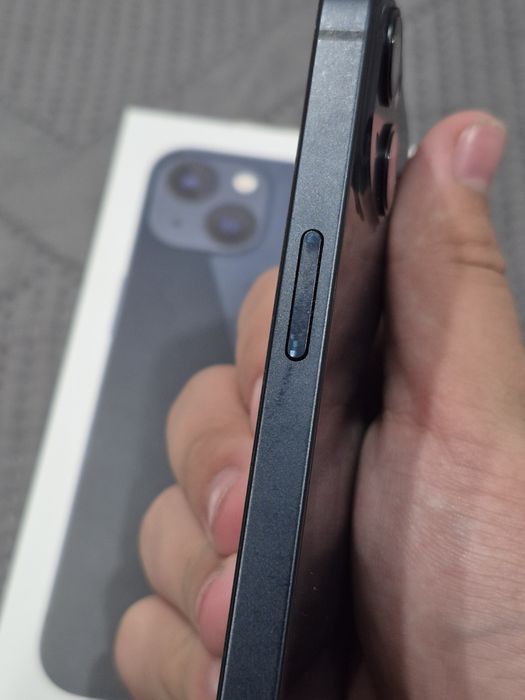 iPhone 13 128gb.