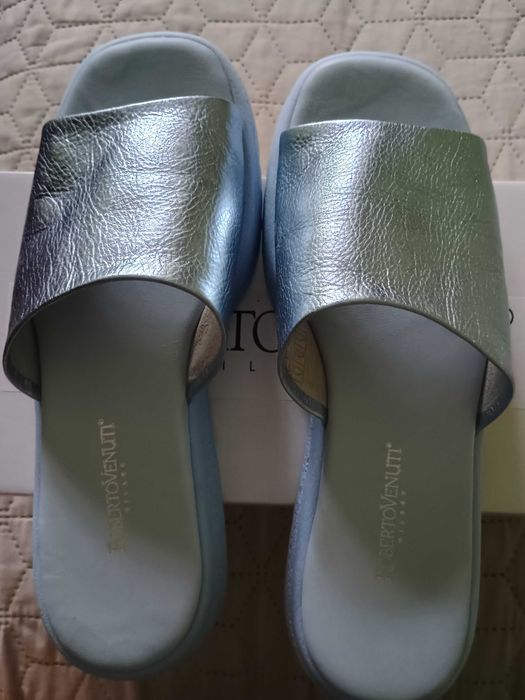 Нови чехли Италиански