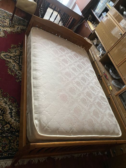 Продаеться мебель в Ташкенте б/у