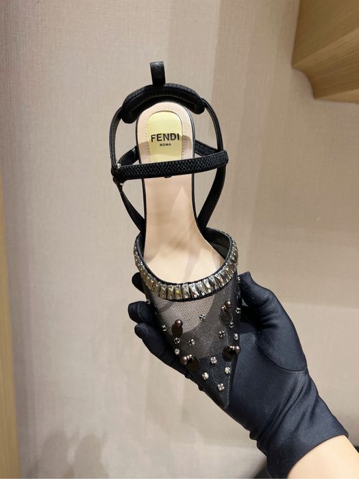Pantofi Fendi 34-41