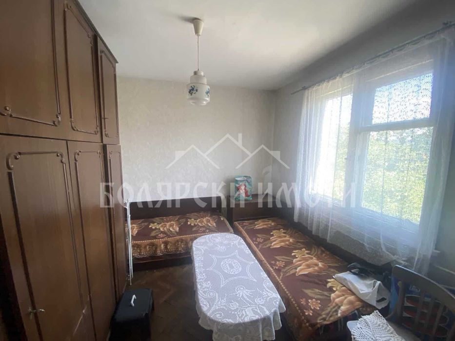 Продава се Двустаен апартамент в Велико Търново, Център - 60 кв.м за 1550 €/кв.м - Снимка #1