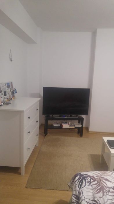 Apartament 13 Septembrie 2 camere decomandat stradal mobilat utilat