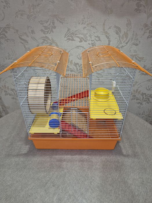 Клетка для хомяка.