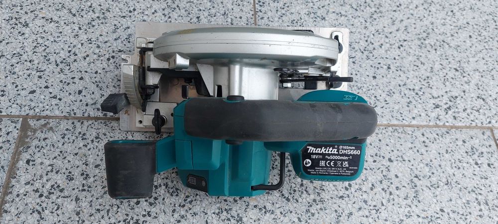 Circular de mana makita 18 v
