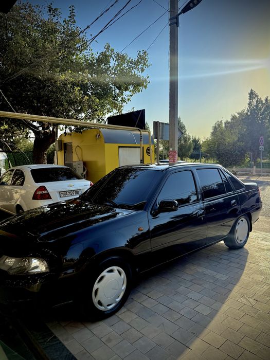 Nexia 2 сотилади мошина таёр