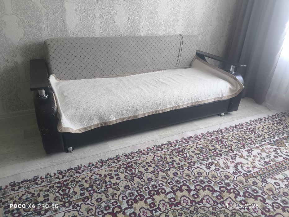 Продам диван раскладывается под кровать