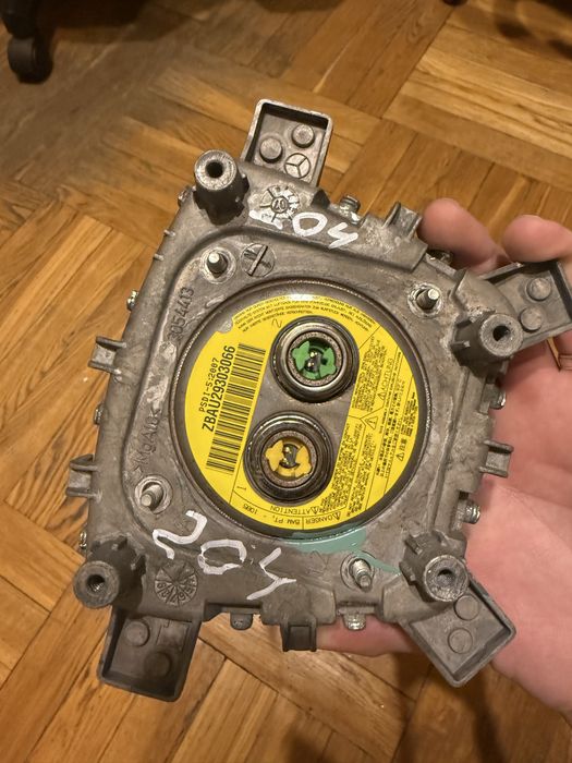 Подушка на Мерседес