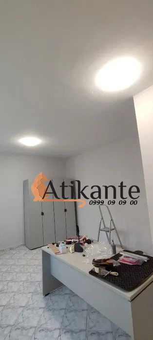 Дава се под наем Офис в София, Дианабад - 155 кв.м за 700 € - Снимка #2