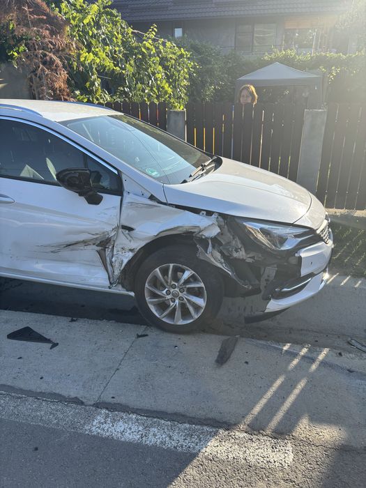 Opel Astra K 2021 avariat