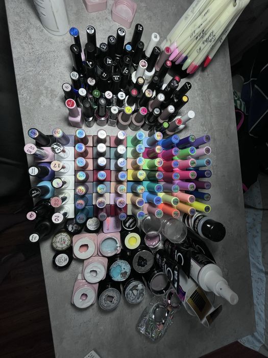 Продам все для маникюра