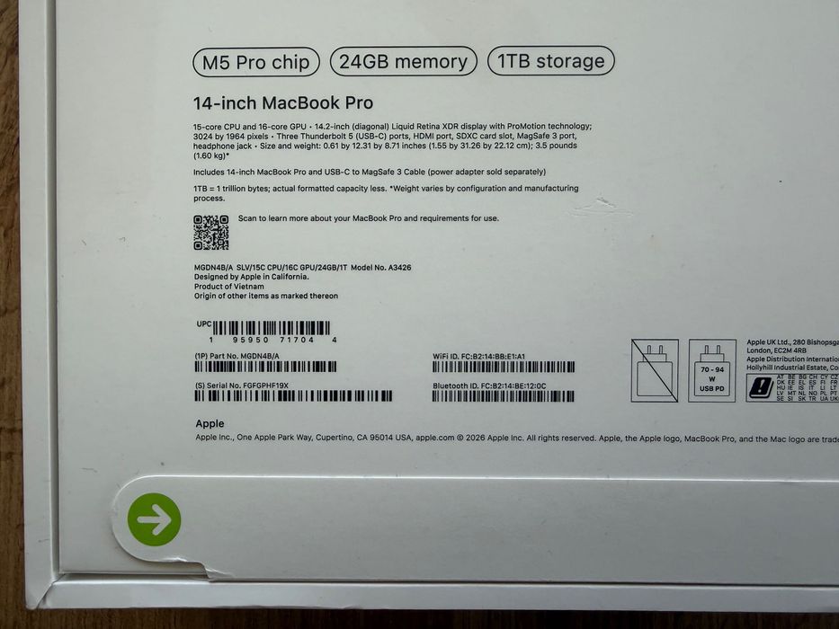ЧИСТО НОВ MacBook Pro 14" M5 PRO Chip 15-CPU/ 16-GPU/ 24GB RAM/ 1TB SSD