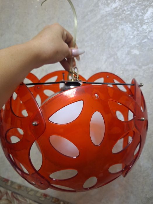 Люстра 1 марта куйилган