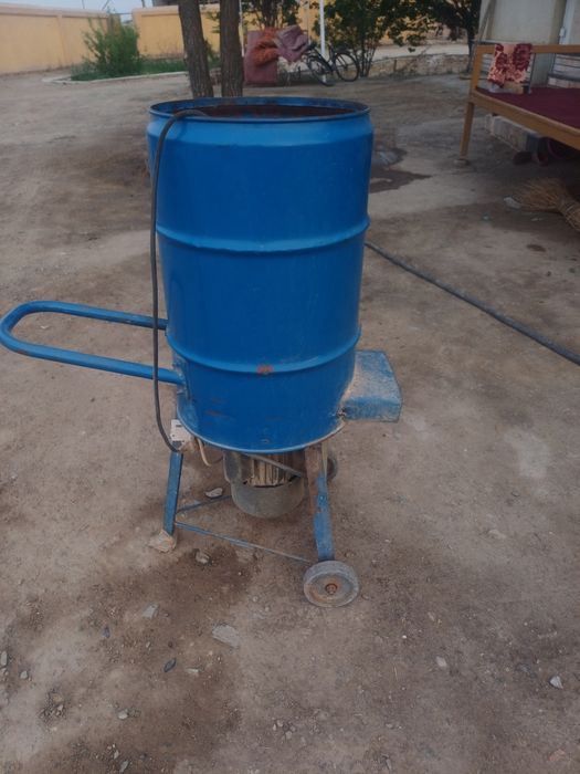 Duku donlarni maydalab beradi.