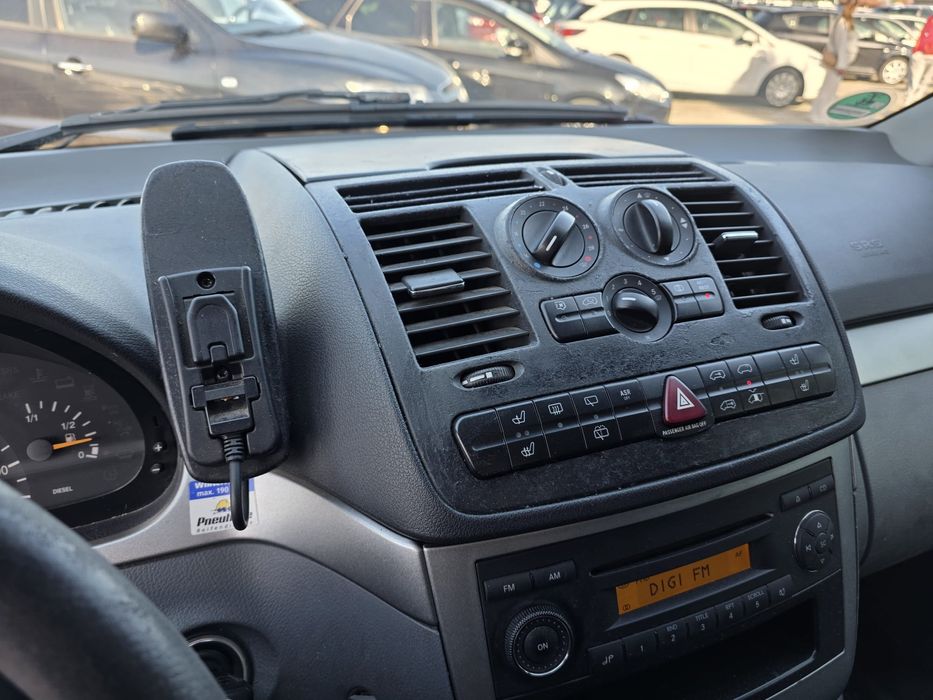 Mercedes Vito - 8+1 Locuri (9 Locuri) - 2.2D 150Cp - Clima